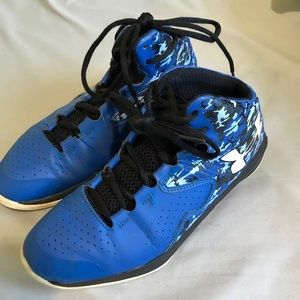 Under Armour Boy’s Basketball Shoes, 6Y